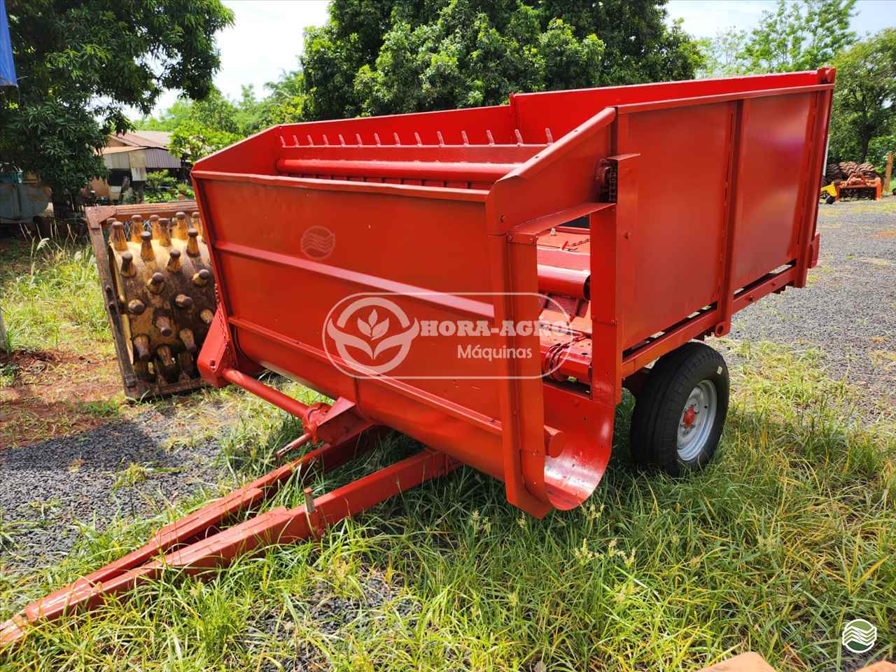 IMPLEMENTOS AGRICOLAS VAGAO FORRAGEIRO VAGÃO FORRAGEIRO Hora-Agro Máquinas RIBEIRAO PRETO SÃO PAULO SP